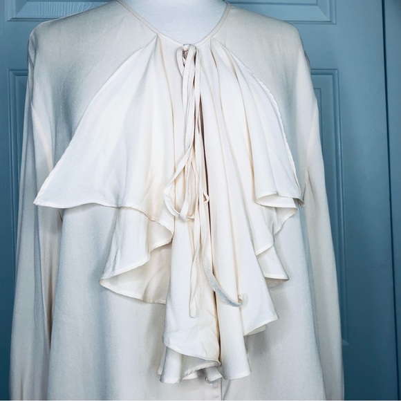 Vintage CLASSIQUES Silk for Nordstrom Wide Front Cuffs Ruffles Top Beige Sz M - Picture 4 of 13